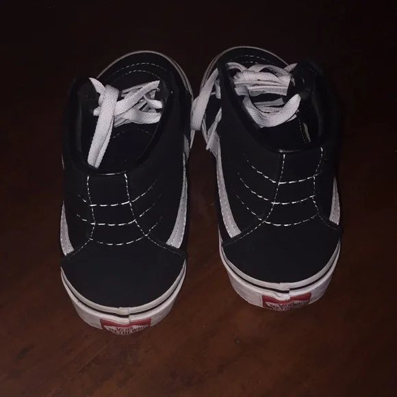 Vans Black and White Women's Sneakers - Picture 4 of 8